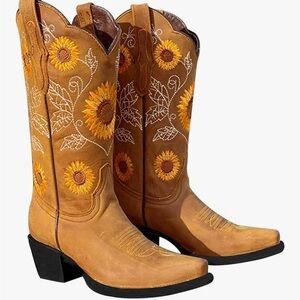 Sunflower Embroidered Western Boots NWOT